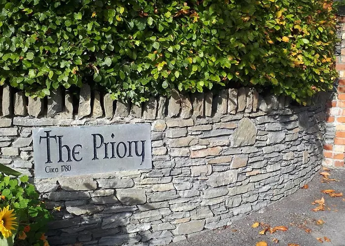 Holiday home The Coach House At The Priory *